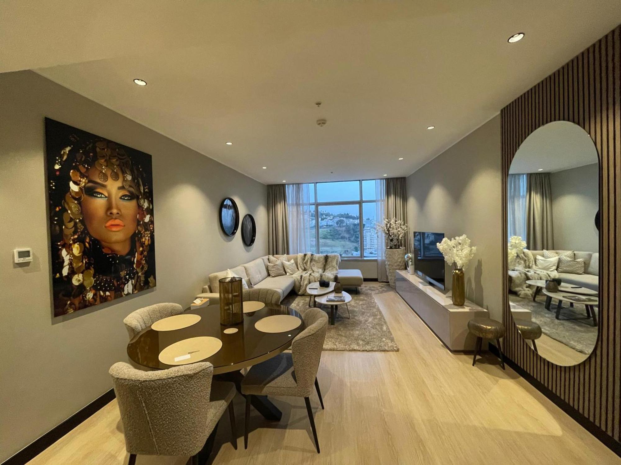 Hilton Tanger Penthouse 14 Appartement Buitenkant foto