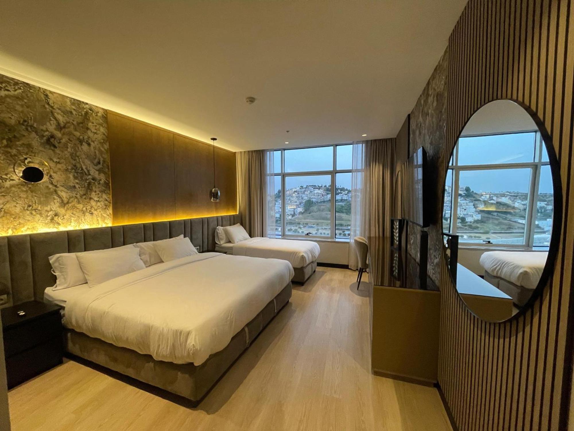 Hilton Tanger Penthouse 14 Appartement Buitenkant foto